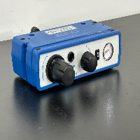 Nordson EFD Performus I Air-Powered Analog Fluid Dispenser image 0